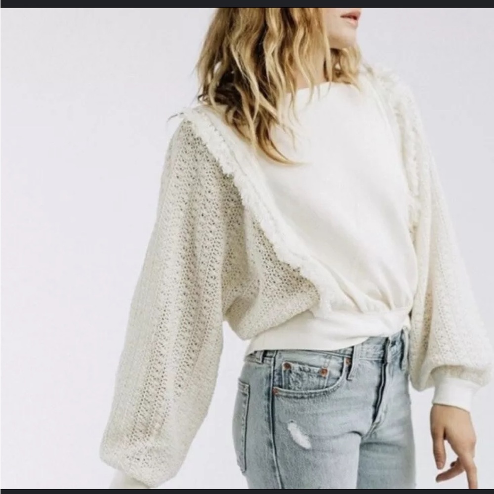 Free People size Small stunning cream top with with crochet long sleeves
